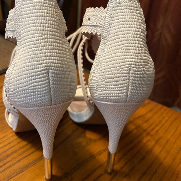 Pour la Victoire white heels excellent used condition - Picture 2 of 5
